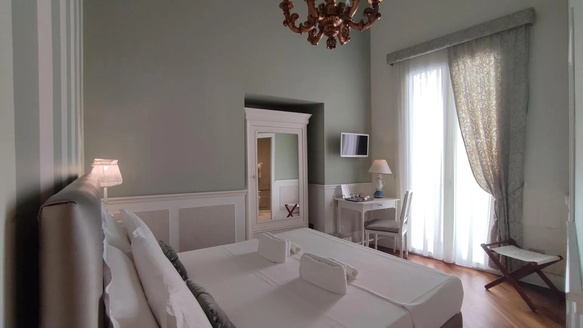 Dimora Bellini - Residenza D'Epoca Bed and Breakfast Παλέρμο