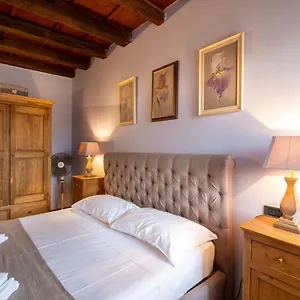 Casa Perotti , Verona Italia
