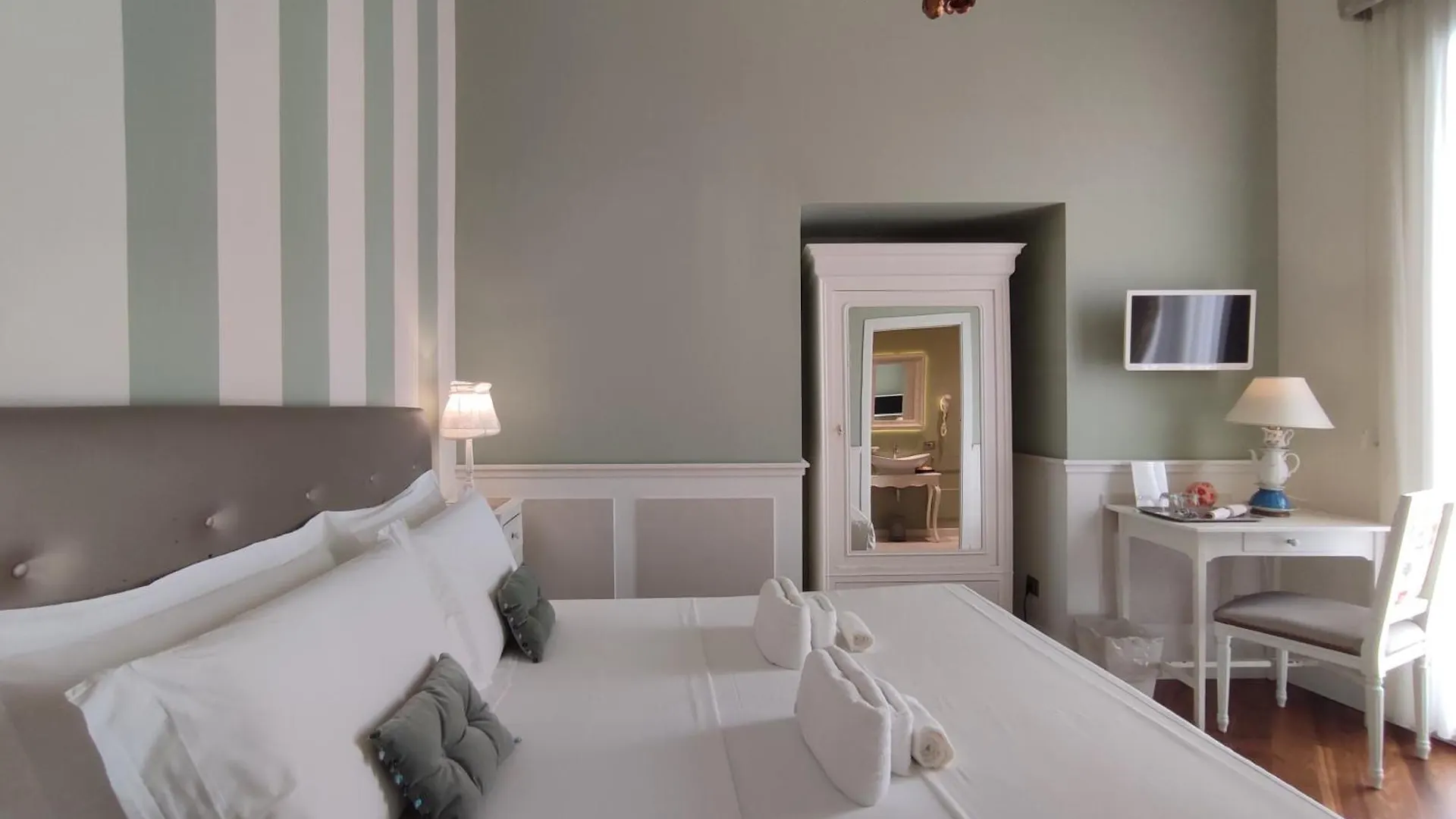 Bed & Breakfast Dimora Bellini - Residenza D'Epoca